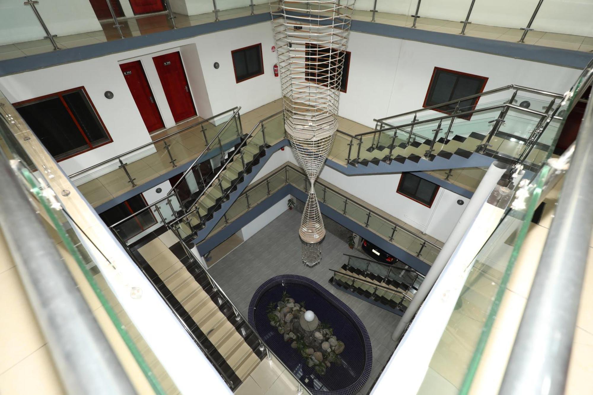 Tropical Plaza Apt Nadi Exterior photo