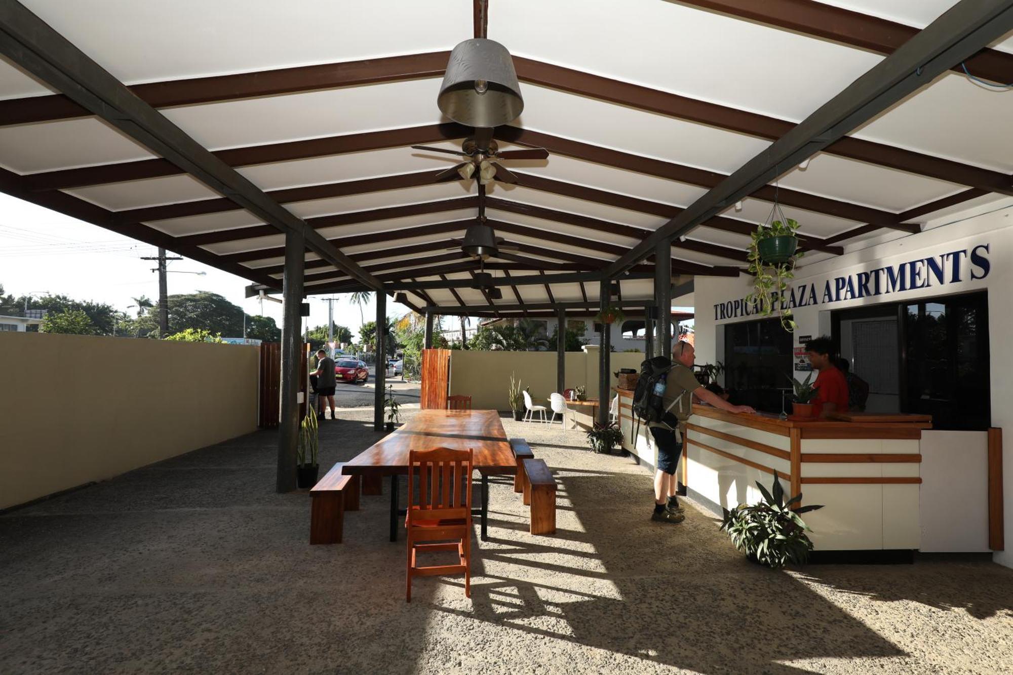 Tropical Plaza Apt Nadi Exterior photo